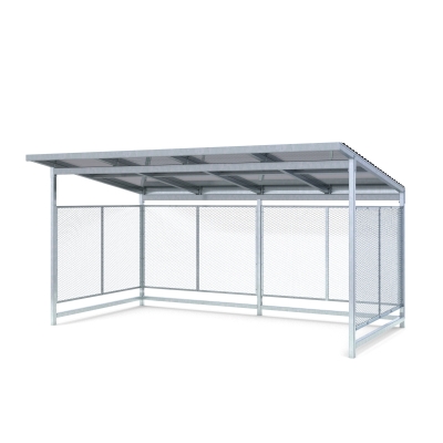 Η στέγη ποδηλάτων Nova είναι μια ανθεκτική και κομψή λύση αποθήκευσης, ιδανική για την προστασία των ποδηλάτων από τις καιρικές συνθήκες και την εξασφάλιση ασφαλούς, οργανωμένου χώρου στάθμευσης σε οποιοδήποτε εξωτερικό χώρο. Κατασκευασμένη με γαλβανισμένους στύλους από χάλυβα, διαφανή πάνελ και στιβαρή οροφή, αυτή η στέγη παρέχει εξαιρετική ανθεκτικότητα και αντοχή στα στοιχεία της φύσης, καθιστώντας την ιδανική για σχολεία, πάρκα, κατοικημένες περιοχές και δημόσιους χώρους. Σας προτείνουμε να προσθέσετε 2 σχάρες ποδηλάτων Gemini (8003537) για να χωρέσουν 12 ποδήλατα. Μπορεί επίσης να χρησιμοποιηθεί ως στέγη για καρότσια ή ως σταθμός διαλογής απορριμμάτων. Ο ανοιχτός αλλά δομημένος σχεδιασμός επιτρέπει την εύκολη πρόσβαση και ορατότητα, προωθώντας μια ασφαλή και βολική εμπειρία αποθήκευσης. Αυτή η παραλλαγή έχει ίσια οροφή από κασσίτερο.