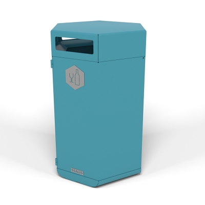 Κομψός σχεδιασμός και μεγάλη χωρητικότητα. Οι κάδοι ανακύκλωσης απορριμμάτων Rosenlund είναι πρακτικοί και ταιριάζουν σε διάφορα περιβάλλοντα. Μπορούν να χρησιμοποιηθούν για γυαλί, μέταλλο, πλαστικό και άλλα απορρίμματα, με αντίστοιχες ετικέτες για εύκολη αναγνώριση. Διατίθενται σε διαφορετικά χρώματα και επιλογές ανακύκλωσης. Η σειρά Rosenlund καλύπτει όλες τις ανάγκες και τις απαιτήσεις οποιουδήποτε εξωτερικού χώρου. Το αρθρωτό σύστημά της σάς επιτρέπει να δημιουργήσετε έναν χώρο ακριβώς όπως τον θέλετε. Αυτή η παραλλαγή φέρει την ετικέτα με το εικονίδιο Ανακύκλωση Γυαλιού και διατίθεται σε μπλε χρώμα.