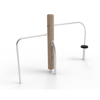 Το SAULTY είναι μια μοντέρνα εκδοχή των κλασικών ράβδων αναδίπλωσης, σχεδιασμένο τόσο για αναρρίχηση όσο και για διασκέδαση με αναδίπλωση, ιδανικό για αστικά περιβάλλοντα. Ανεβείτε μέσω του σκαλοπατιού στην ψηλή ράβδο ή χρησιμοποιήστε το σωλήνα για να έχετε πρόσβαση και στις δύο ράβδους. Οι ράβδοι διευκολύνουν διάφορες δραστηριότητες, όπως κρέμονται, αιωρούνται και κάθονται, οι οποίες αναπτύσσουν τη δύναμη, την ισορροπία και την αντίληψη του χώρου. Η διάταξη διπλής ράβδου ενθαρρύνει το κοινωνικό παιχνίδι, καθώς τα παιδιά μπορούν να αλληλεπιδρούν, να βοηθούν και να μοιράζονται εμπειρίες με συνομηλίκους. Ο μινιμαλιστικός και κομψός σχεδιασμός του SAULTY, σε συνδυασμό με τις ευέλικτες λειτουργίες παιχνιδιού του, το καθιστά ένα ελκυστικό και πρακτικό χαρακτηριστικό για κάθε αστική παιδική χαρά.