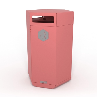 Κομψός σχεδιασμός και μεγάλη χωρητικότητα. Οι κάδοι ανακύκλωσης απορριμμάτων Rosenlund είναι πρακτικοί και ταιριάζουν σε διάφορα περιβάλλοντα. Μπορούν να χρησιμοποιηθούν για γυαλί, μέταλλο, πλαστικό και άλλα απορρίμματα, με αντίστοιχες ετικέτες για εύκολη αναγνώριση. Διατίθενται σε διαφορετικά χρώματα και επιλογές ανακύκλωσης. Η σειρά Rosenlund καλύπτει όλες τις ανάγκες και τις απαιτήσεις οποιουδήποτε εξωτερικού χώρου. Το αρθρωτό σύστημά της σάς επιτρέπει να δημιουργήσετε έναν χώρο ακριβώς όπως τον θέλετε. Αυτή η παραλλαγή φέρει την ετικέτα με το εικονίδιο General Waste και διατίθεται σε κόκκινο χρώμα.