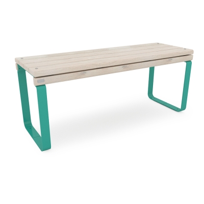 Το στενό τραπέζι Rosenlund διαθέτει κομψό, διαχρονικό σχεδιασμό που συμπληρώνει μια ποικιλία επίπλων πάρκου, ταιριάζοντας άψογα σε κάθε εξωτερικό χώρο. Συνδυάζεται τέλεια με τα παγκάκια πάρκου Rosenlund, με και χωρίς πλάτη, δημιουργώντας έναν συνεκτικό και φιλόξενο χώρο για κοινωνικοποίηση και χαλάρωση σε πάρκα, πλατείες και κοινόχρηστους χώρους. Αυτή η παραλλαγή έχει πράσινα μεταλλικά πόδια.