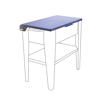 Το καπάκι Pepper είναι ένα ευέλικτο αξεσουάρ σχεδιασμένο για την Pepper Grill, που χρησιμεύει τόσο ως προστασία από τον άνεμο όσο και ως ένα βολικό βοηθητικό τραπέζι. Ο έξυπνος σχεδιασμός του ενισχύει τη λειτουργικότητα, παρέχοντας μια σταθερή επιφάνεια για την προετοιμασία φαγητού ή την τοποθέτηση σκευών, ενώ παράλληλα προστατεύει τη σχάρα από τον άνεμο για πιο αποτελεσματικό μαγείρεμα.