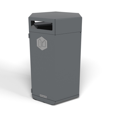 Κομψός σχεδιασμός και μεγάλη χωρητικότητα. Οι κάδοι ανακύκλωσης απορριμμάτων Rosenlund είναι πρακτικοί και ταιριάζουν σε διάφορα περιβάλλοντα. Μπορούν να χρησιμοποιηθούν για γυαλί, μέταλλο, πλαστικό και άλλα απορρίμματα, με αντίστοιχες ετικέτες για εύκολη αναγνώριση. Διατίθενται σε διαφορετικά χρώματα και επιλογές ανακύκλωσης. Η σειρά Rosenlund καλύπτει όλες τις ανάγκες και τις απαιτήσεις οποιουδήποτε εξωτερικού χώρου. Το αρθρωτό σύστημά της σάς επιτρέπει να δημιουργήσετε έναν χώρο ακριβώς όπως τον θέλετε. Αυτή η παραλλαγή φέρει την ετικέτα με το εικονίδιο Ανακύκλωση Πλαστικού και διατίθεται σε γκρι χρώμα.