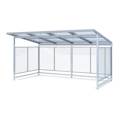 Η στέγη ποδηλάτων Nova είναι μια ανθεκτική και κομψή λύση αποθήκευσης, ιδανική για την προστασία των ποδηλάτων από τις καιρικές συνθήκες και την εξασφάλιση ασφαλούς, οργανωμένου χώρου στάθμευσης σε οποιοδήποτε εξωτερικό χώρο. Κατασκευασμένη με γαλβανισμένους στύλους από χάλυβα, διαφανή πάνελ και στιβαρή οροφή, αυτή η στέγη παρέχει εξαιρετική ανθεκτικότητα και αντοχή στα στοιχεία της φύσης, καθιστώντας την ιδανική για σχολεία, πάρκα, κατοικημένες περιοχές και δημόσιους χώρους. Σας προτείνουμε να προσθέσετε 2 σχάρες ποδηλάτων Gemini (8003537) για να χωρέσουν 12 ποδήλατα. Μπορεί επίσης να χρησιμοποιηθεί ως στέγη για καρότσια ή ως σταθμός διαλογής απορριμμάτων. Ο ανοιχτός αλλά δομημένος σχεδιασμός επιτρέπει την εύκολη πρόσβαση και ορατότητα, προωθώντας μια ασφαλή και βολική εμπειρία αποθήκευσης. Αυτή η παραλλαγή έχει ευθεία πλαστική οροφή.